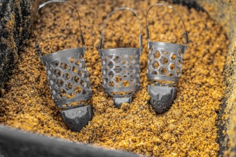 images/productimages/small/p0050125-38-hexmesh-plastic-bullet-feeders-ls-01.jpg