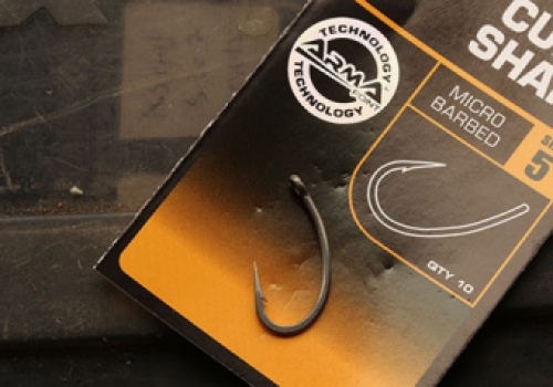 Fox Edges Curve Shank Hooks