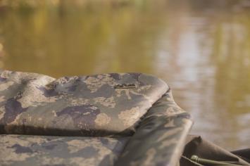 Solar Undercover Camo Foldable Easy Chair - Low