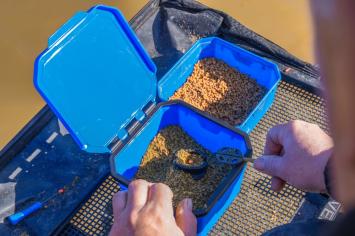 Preston 3 Pint Flip Lid Bait Tub