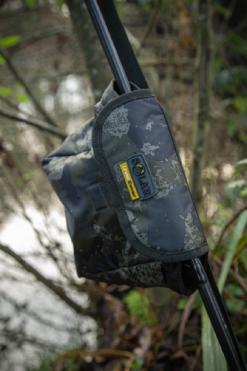 Solar UnderCover Camo Padded Reel Pouch